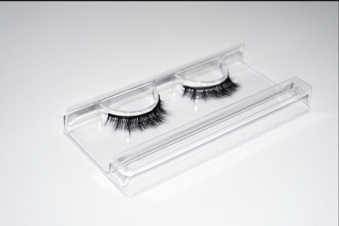 Ivy Luna Natural Strip Lashes